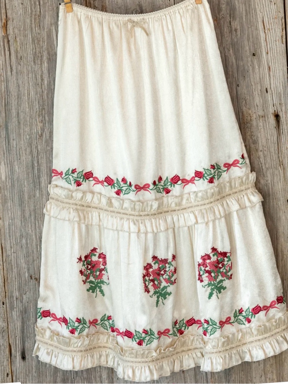 NWT NATURAL LIFE XL Embroidered ivory Tiered Midi Skirt with Pink Floral reg $79